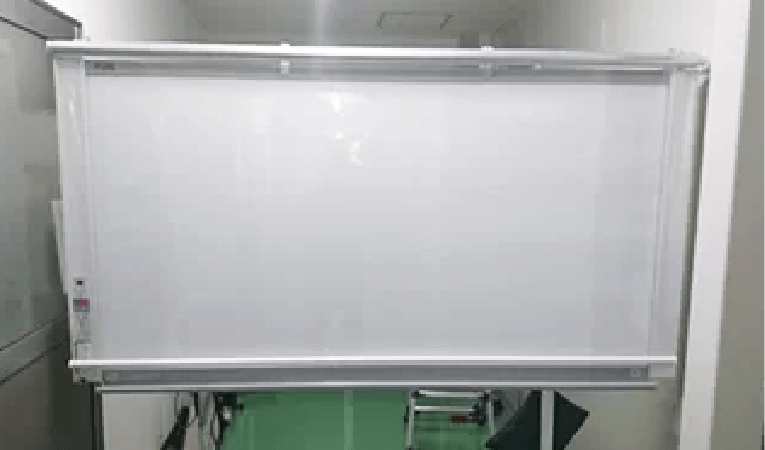 透明ロールスクリーン