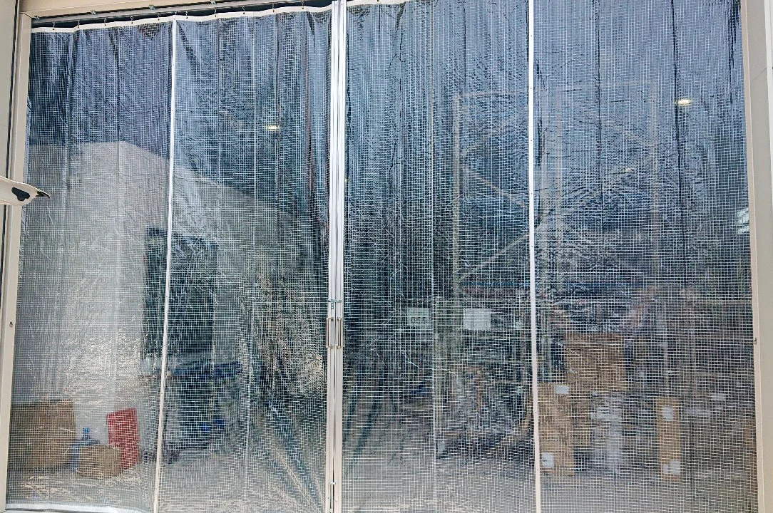  ビニールカーテン新設工事